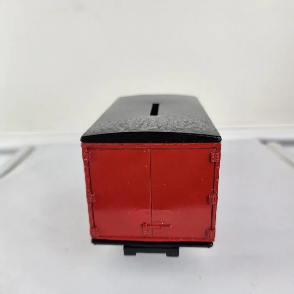 Ertl 1931 Hawkeye Die-Cast Metal Turkey Hill Truck Bank NWOT